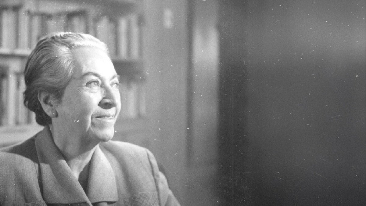 Gabriela Mistral Premio Nobel de Literatura 1945