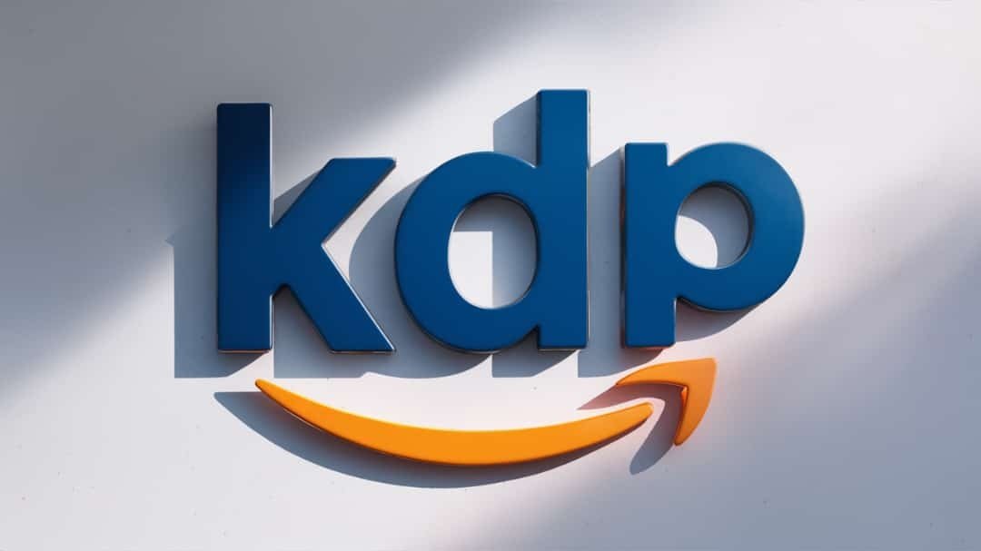 El negocio de este tipo de plataformas como amazon kdp y por lo tanto su interés no es que tu vendas libros. Si ese fuera su interés real, promoverían tu libro, pero no son una editorial.