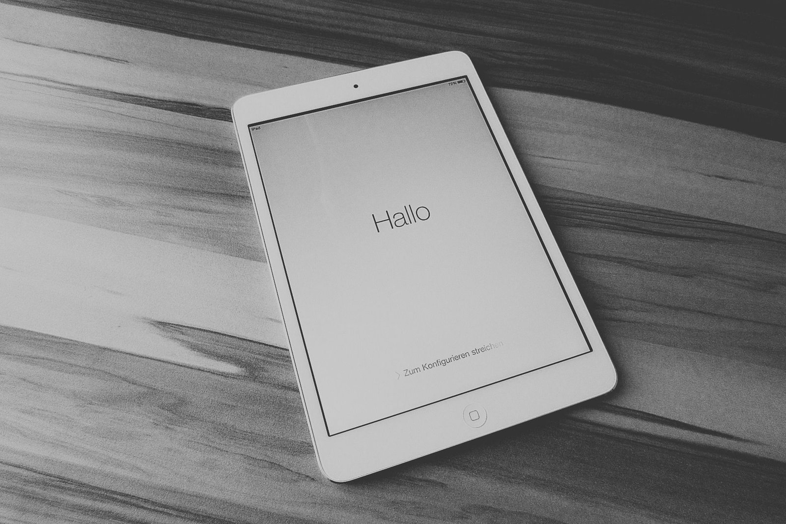 la literatura NO esta compitiendo con el movil